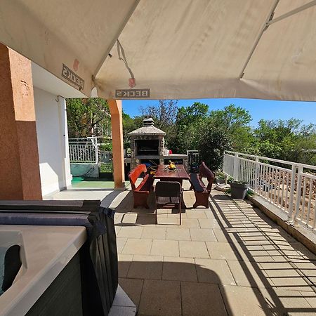 Apartments Lujic Crikvenica Exterior foto