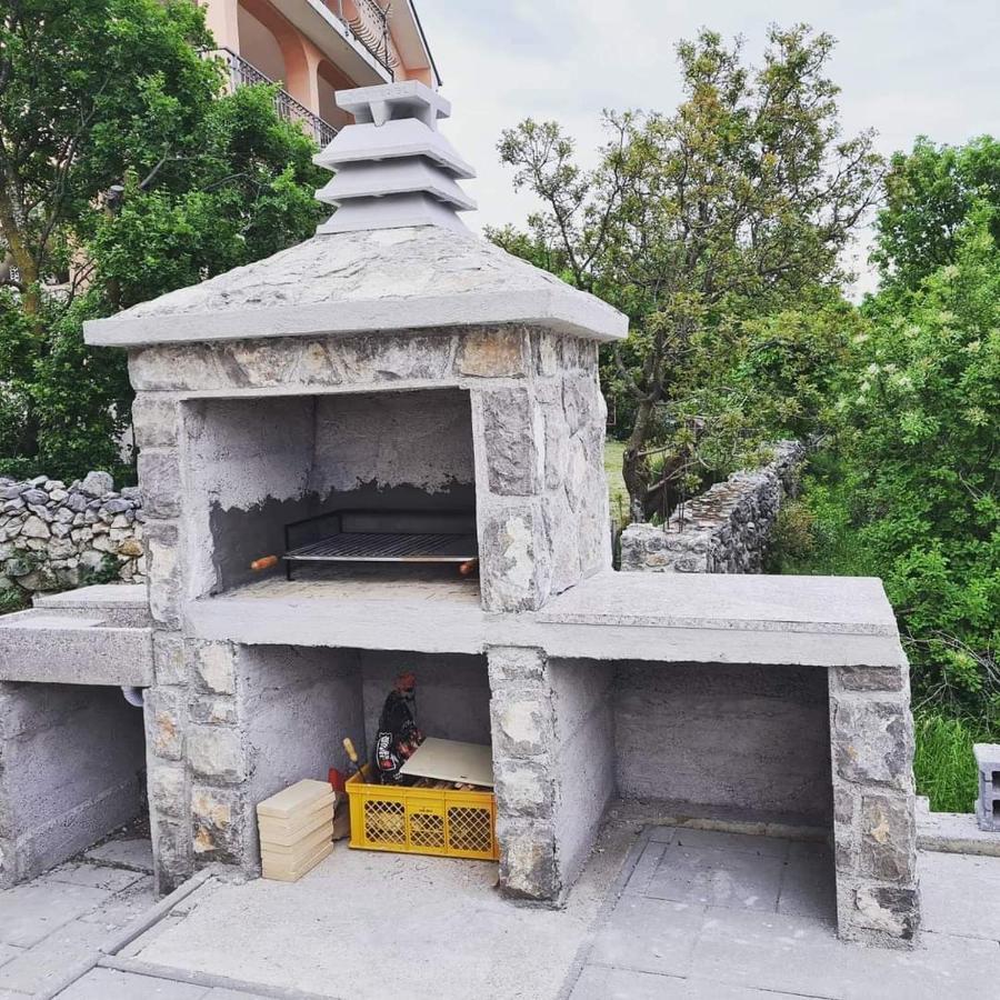 Apartments Lujic Crikvenica Exterior foto