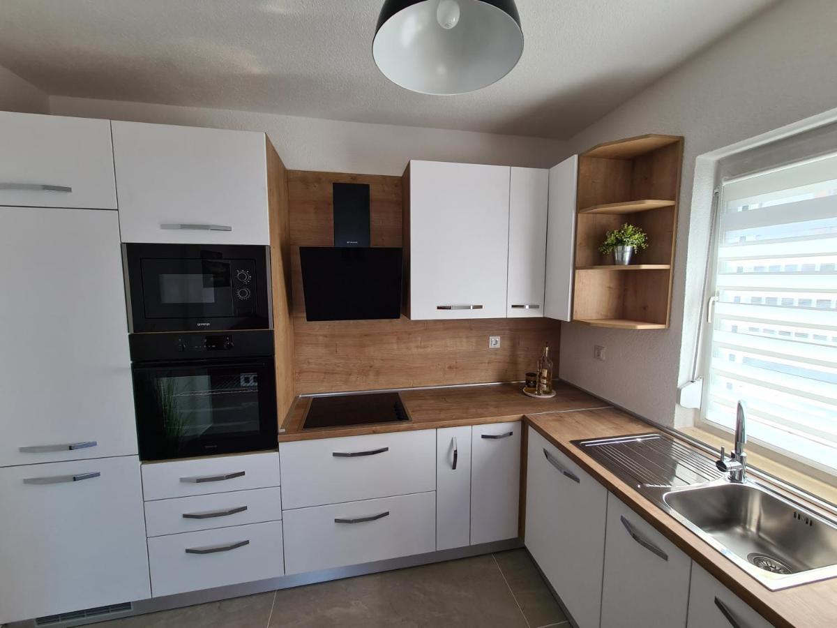 Apartments Lujic Crikvenica Exterior foto