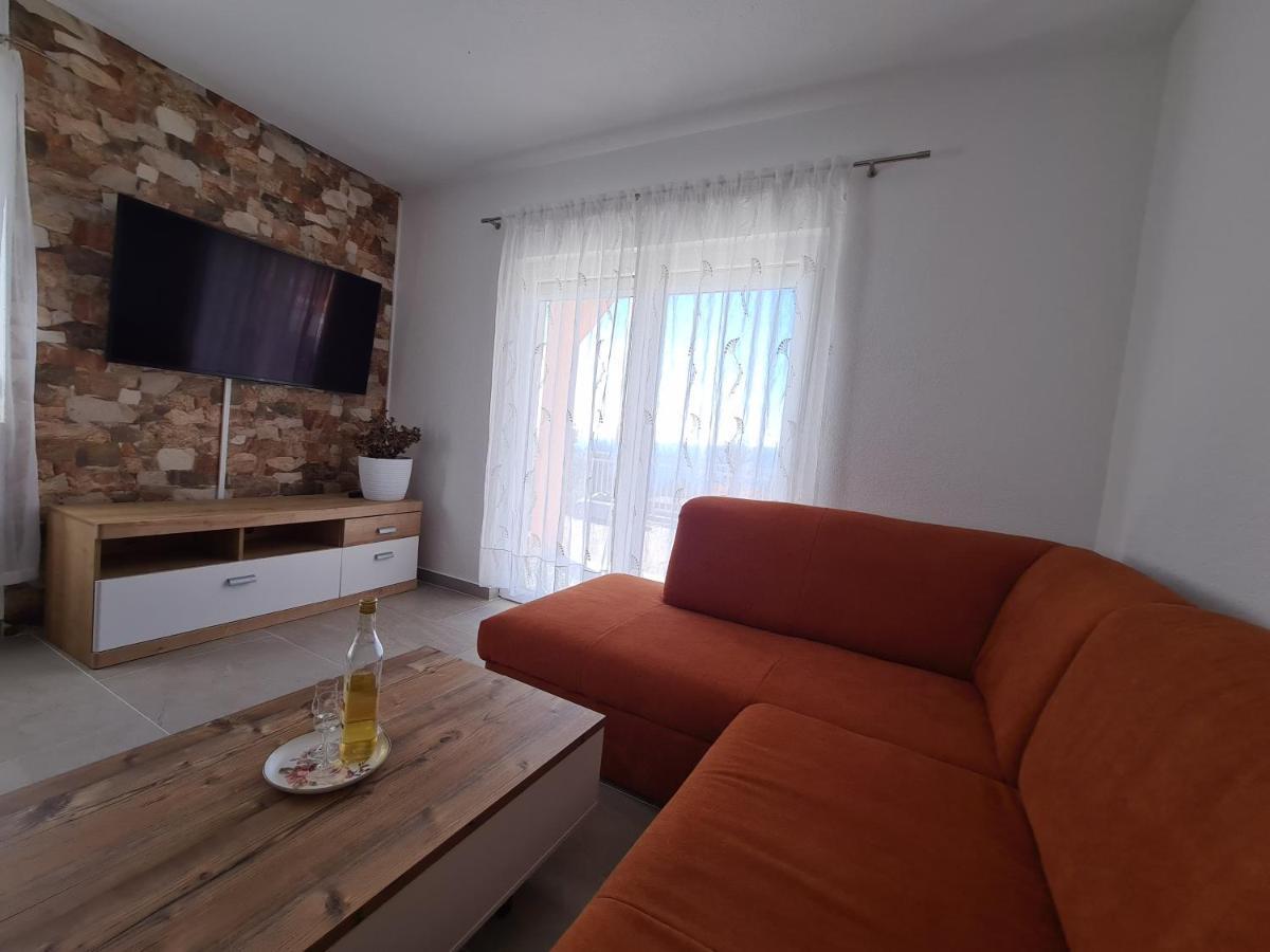 Apartments Lujic Crikvenica Exterior foto