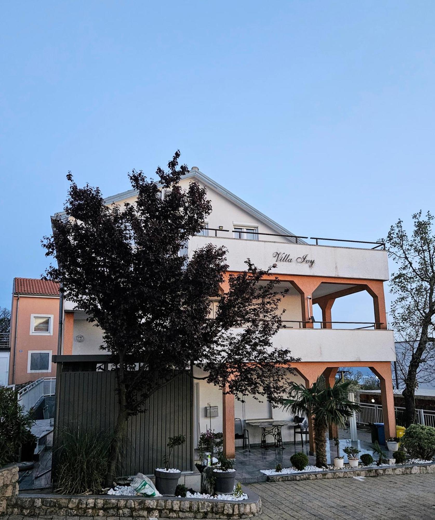 Apartments Lujic Crikvenica Exterior foto